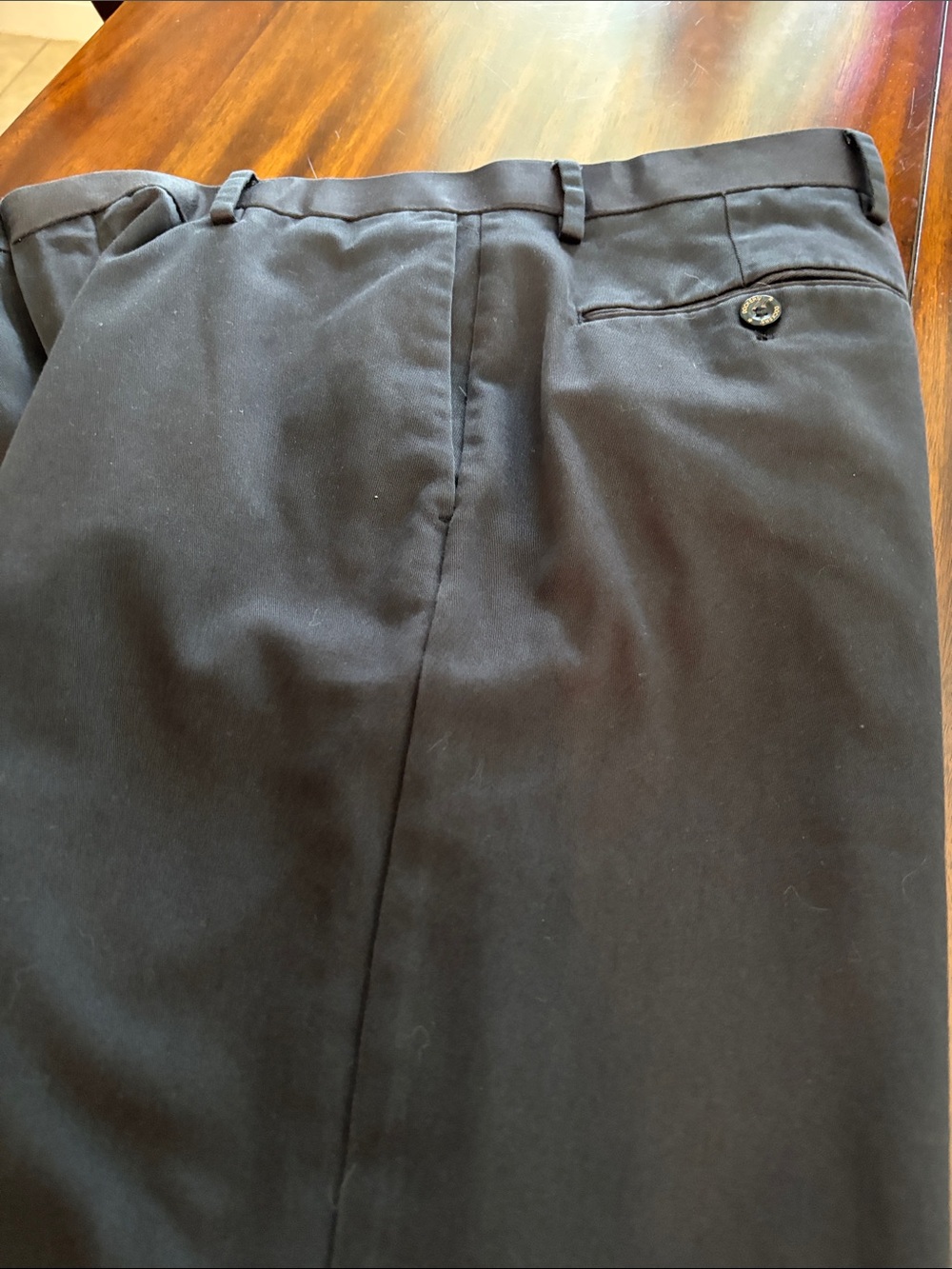 Dockers Men's Chinos in Navy and Khaki - Picture 8 of 10